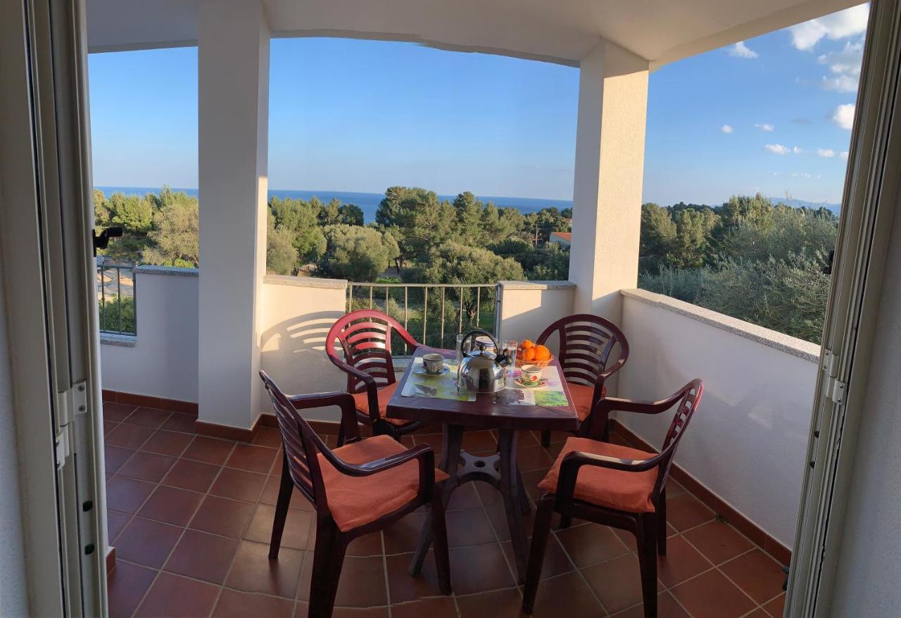 Delfino Apartment Cala Gonone Exterior photo
